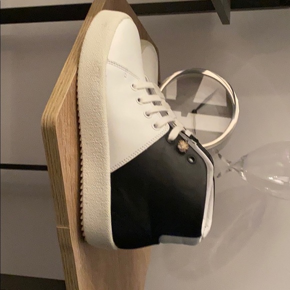 High top sneakers - Picture 2 of 3